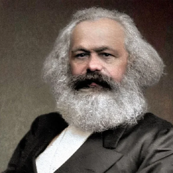 Todas las luchas de la lucha: una reseña de Marx juega 6